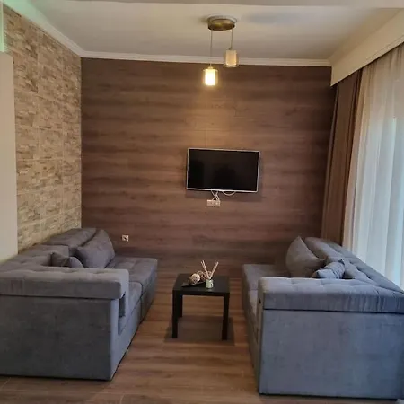 Apartament όμορφο στο κέντρο της πόλης *