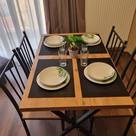 Apartament όμορφο στο κέντρο της πόλης *
