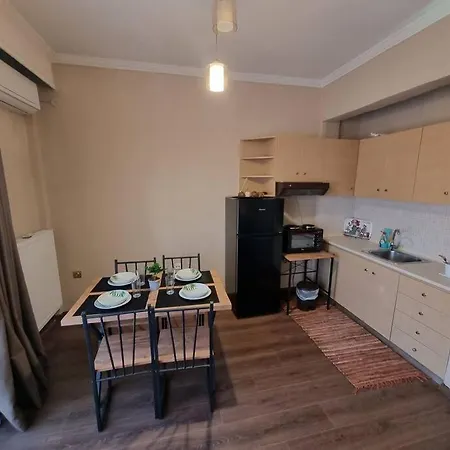 شقة όμορφο στο κέντρο της πόλης سيرس