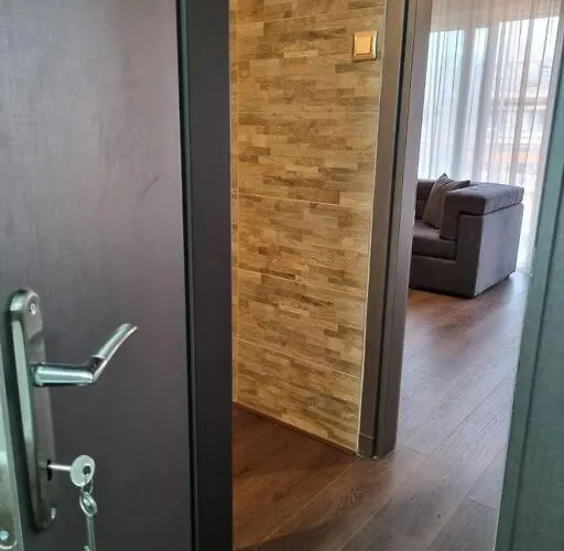 公寓 όμορφο στο κέντρο της πόλης 塞雷